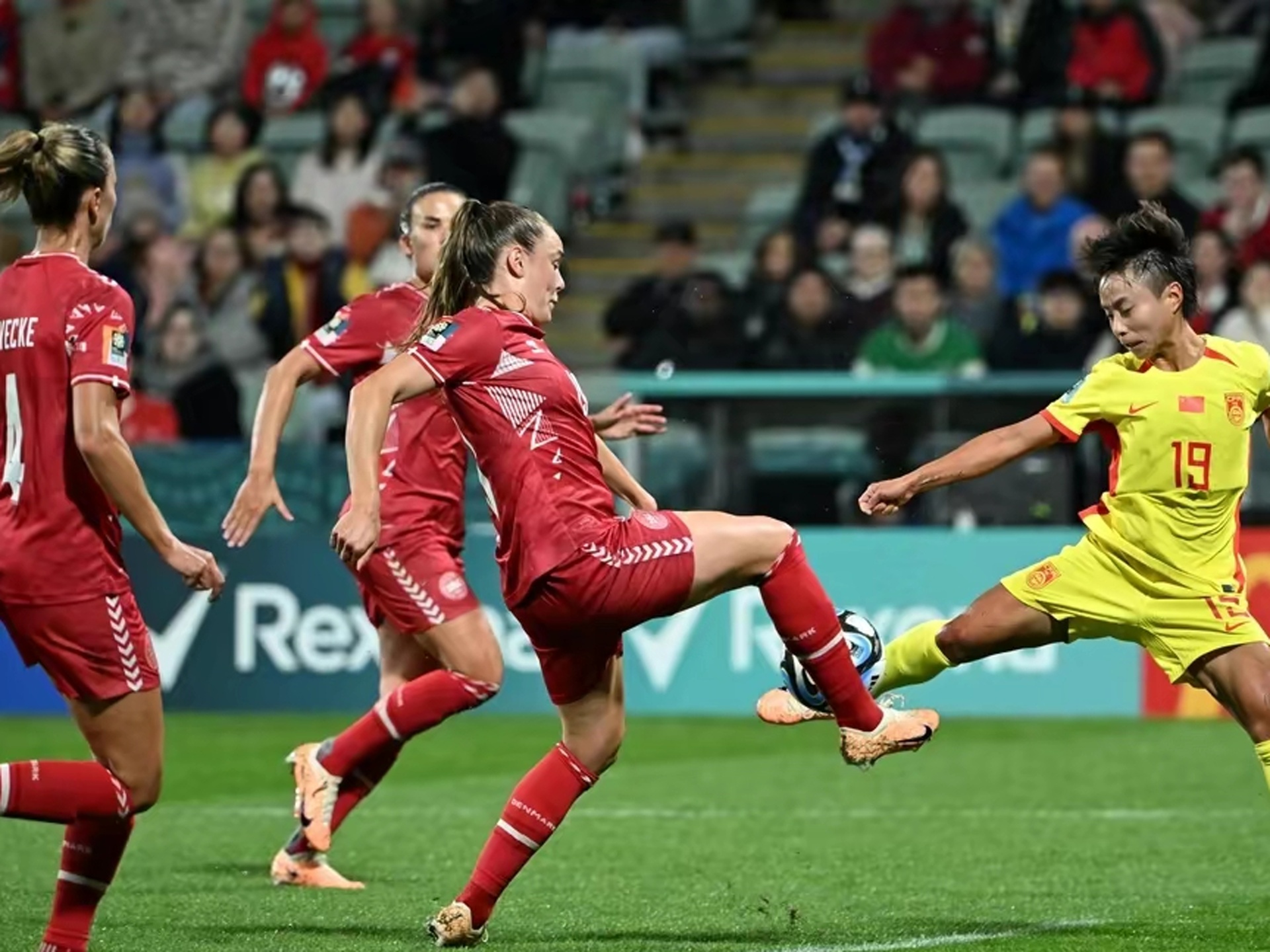 开云-上海申花围绕欧冠迎来里程碑国际比赛日拉齐奥单刀错失，网友：Ning在瑞士队比赛中突破纪录