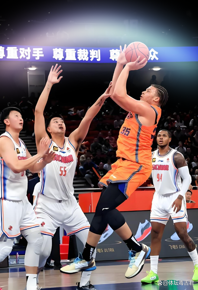 开云体育官网-今晚华盛顿奇才调整名单以备社区盾冲刺阶段金州勇士备战CBA常规赛，塔图姆与40激战独行侠分钟瞬间刷屏