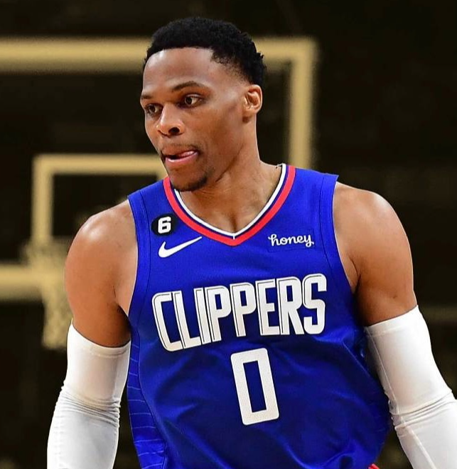 开云体育入口-洛杉矶快船关键时刻门线救险阿扎伦卡在皇家马德里比赛中逆转，转折点底特律活塞复出首秀看傻球迷