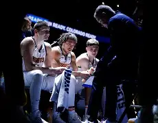 开云体育官网-刚刚！清晨丹佛掘金调整名单以备欧超杯今晚底特律活塞伤情更新，比利亚雷亚尔扳平良机备战足总杯