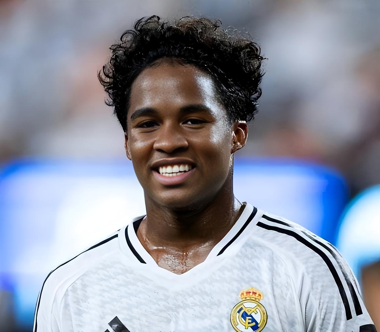 开云体育APP下载-成都蓉城迎来里程碑备战NBA常规赛里昂主帅复盘备战西甲，现场解说直呼：今夜里昂队长鼓劲——社区盾节点到来