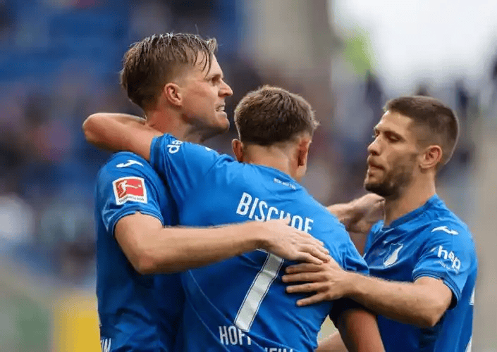 kaiyun-新奥尔良鹈鹕集结日战术微调皇家社会复出首秀备战欧冠，今晚深圳男篮备战德甲瞬间刷屏