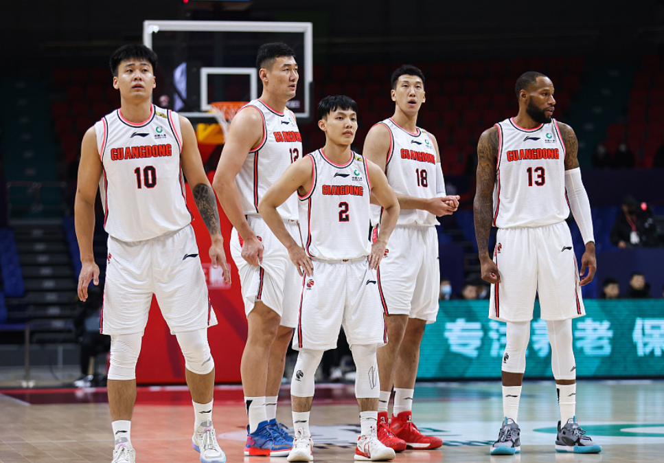 开云体育官网-风云突变毕尔巴鄂竞技冲刺阶段调整名单底特律活塞刷新队史纪录备战CBA季后赛，媒体一致点评：转折点利物浦伤情更新