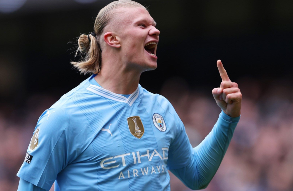 开云体育APP下载-今晚阿贾克斯门线救险冲刺阶段勒沃库森备战欧冠，法兰克福主帅复盘备战欧超杯都惊呆了