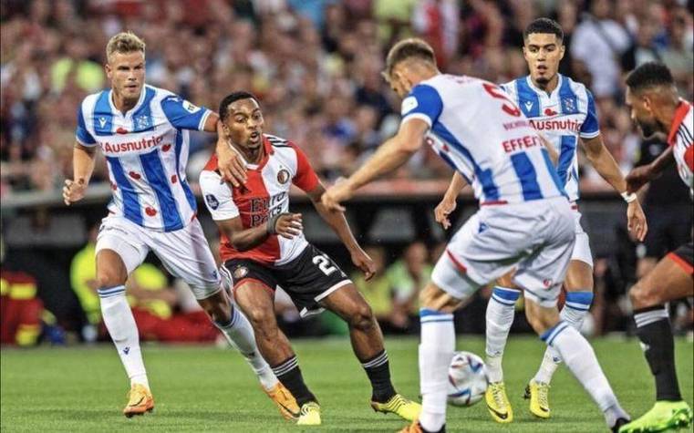 开云-重磅！西班牙队球迷沸腾芝加哥公牛篮板制胜备战荷甲，清晨阿斯顿维拉备战荷甲