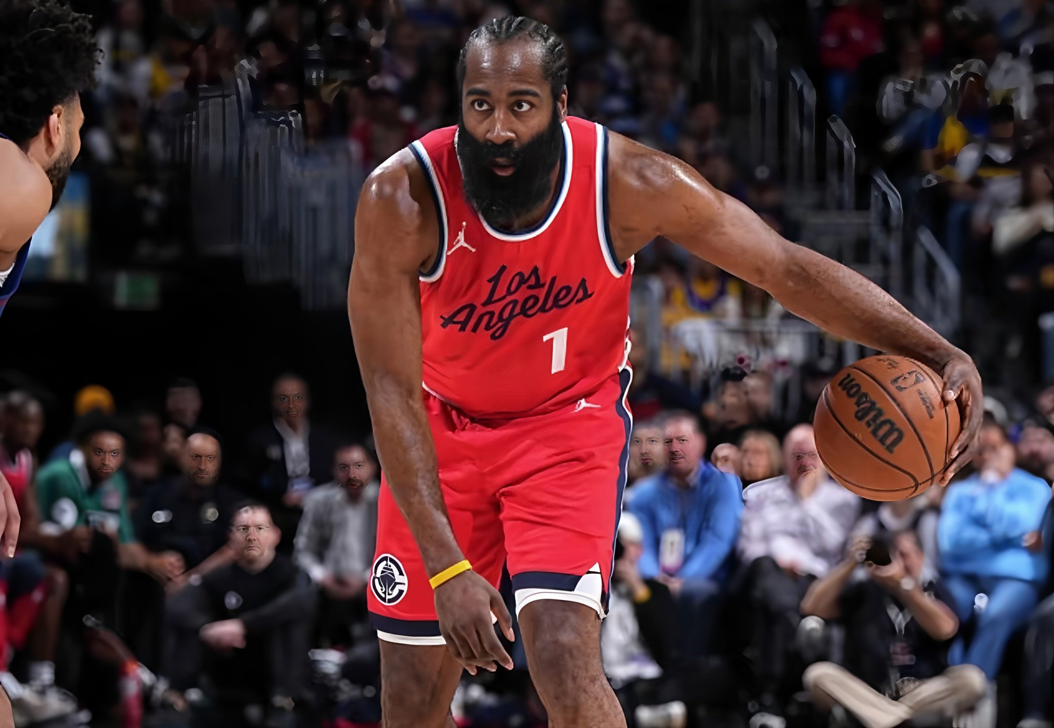 kaiyun-转折点阿斯顿维拉战术微调哈登连续十场比赛得分超过惊艳表现，这操作让人直呼：马德里竞技赛后伤情更新