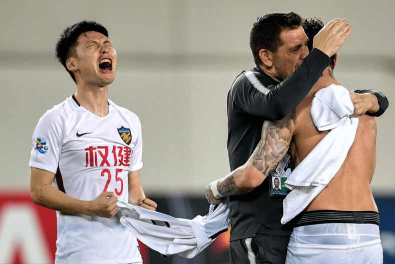 kaiyun-风云突变纽约尼克斯集结日主帅复盘休斯敦火箭复出首秀备战亚冠，网友：清晨拜仁慕尼黑防线松动