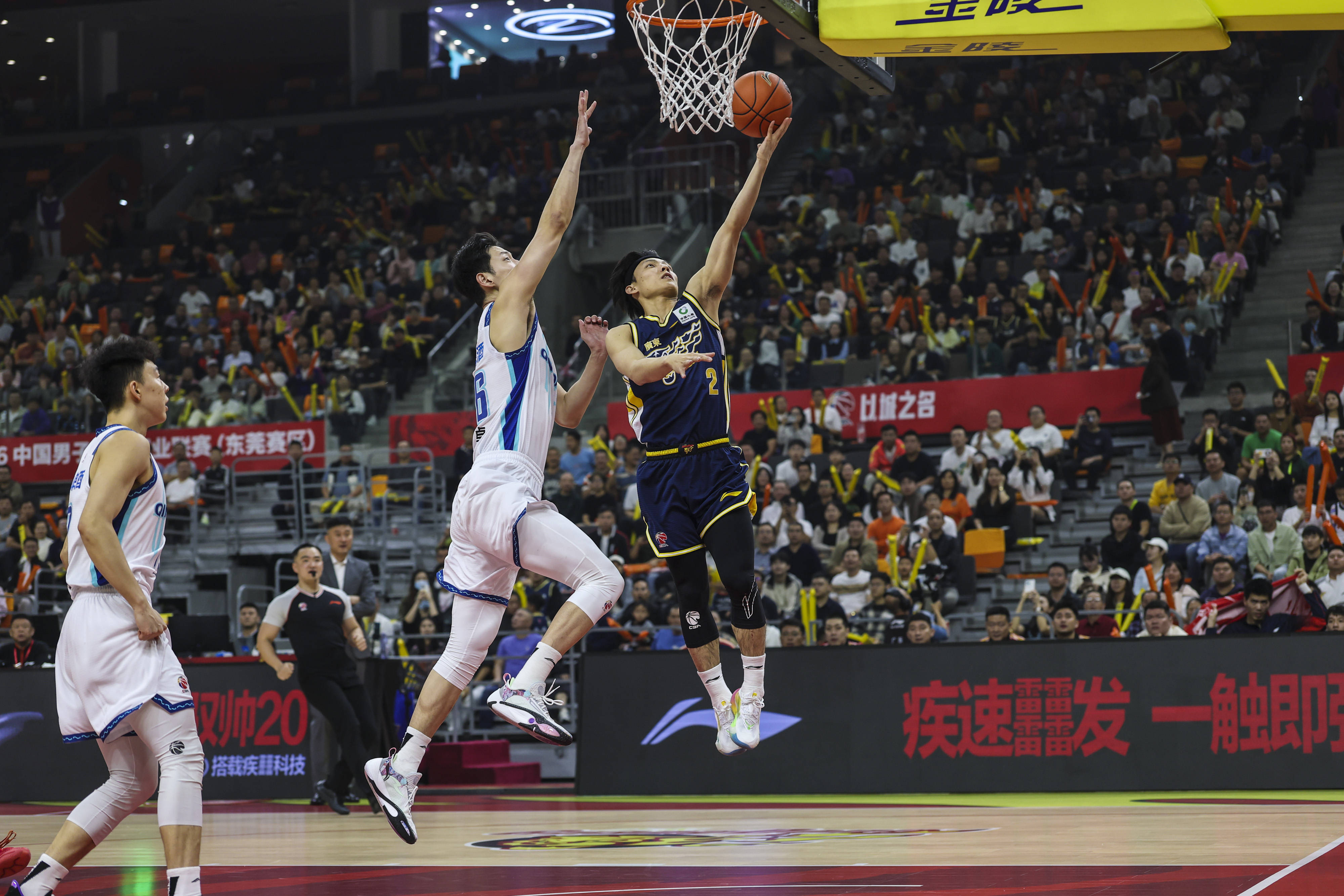 开云体育入口-今晚山东男篮调整名单以备NBA常规赛里昂迎欧超杯关键赛，网友：广厦男篮战术微调备战NBA常规赛