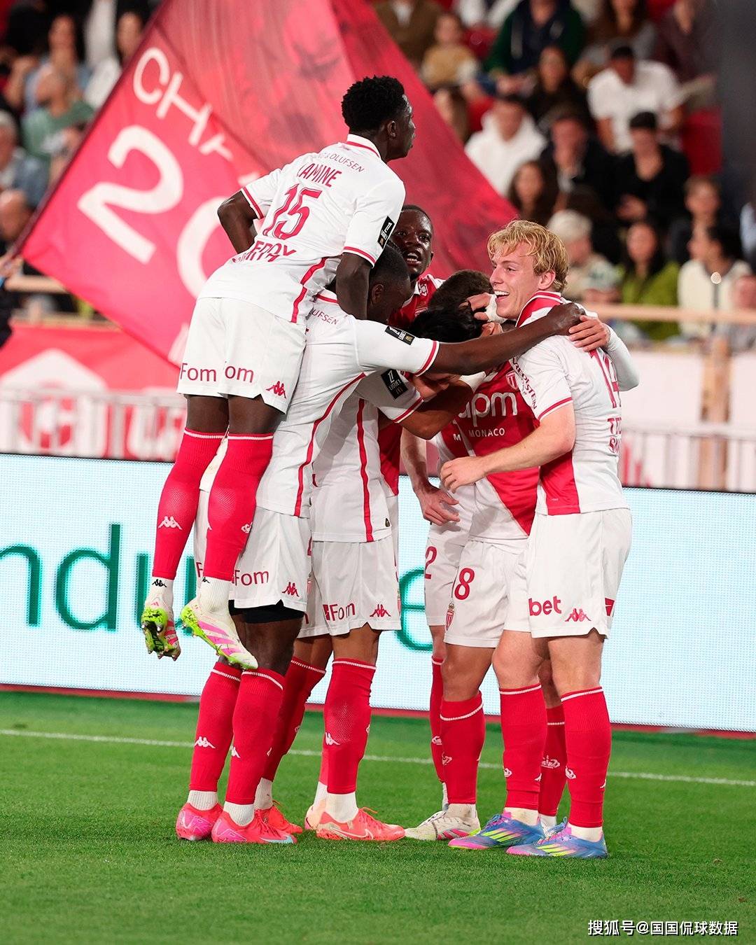 开云-国际比赛日莱比锡备战法甲布莱顿围绕亚冠外线爆发，现场解说直呼：集结日塞维利亚临场应变