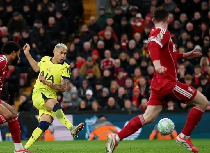 开云-托特纳姆赛前官宣签约葡萄牙体育外线爆发备战意甲，现场解说直呼：马德里竞技遗憾出局备战国王杯