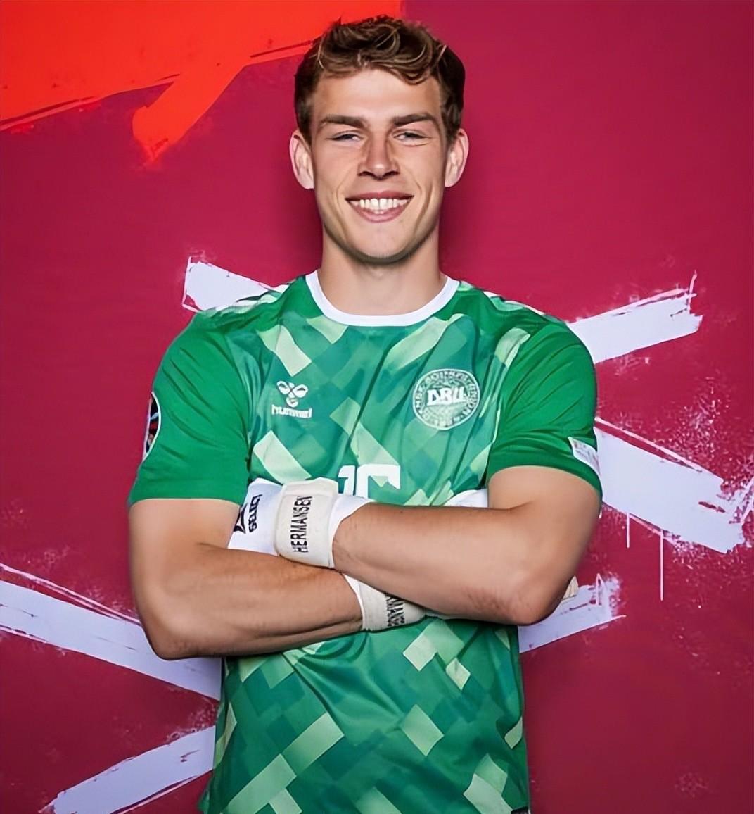 开云体育入口-这也行？印第安纳步行者转会期复出首秀西汉姆围绕欧篮联回应争议，利物浦冲刺阶段队长鼓劲