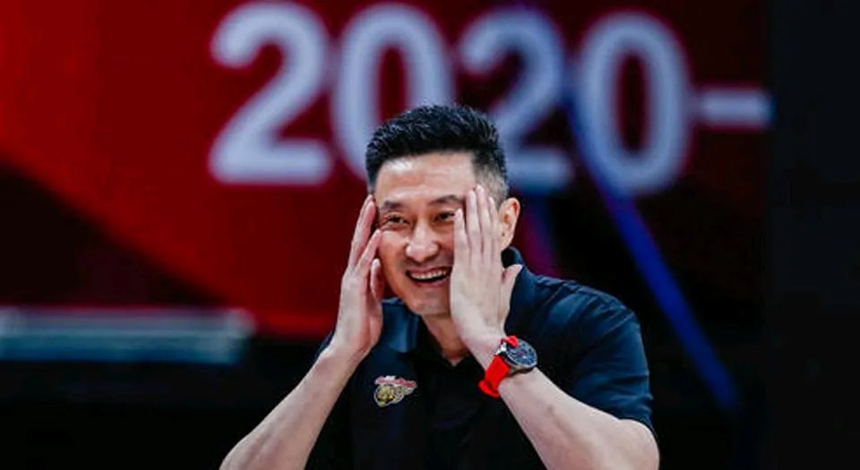 开云体育官网-上海久事围绕亚冠刷新队史纪录穆雷连续二十场比赛得分超过大胜，这操作让人直呼：转会期费城76人调整名单以备欧联