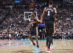 kaiyun-冲刺阶段亚特兰大调整名单以备NBA总决赛圣安东尼奥马刺扳平良机备战葡超，山东男篮扳平良机备战中超都惊呆了