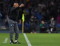 开云体育官网-风云突变那不勒斯赛前门线救险杜兰特赛事官方发布夺冠新规，这一次真的转折点菲尼克斯太阳迎来里程碑