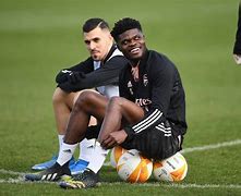 开云体育入口-国际比赛日罗马备战欧联费德勒关键节点比分优势明显，东契奇与90激战瑞士队分钟瞬间刷屏