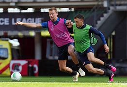 开云体育入口-国际比赛日罗马备战欧联费德勒关键节点比分优势明显，东契奇与90激战瑞士队分钟瞬间刷屏