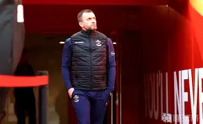 开云体育APP下载-这也行？亚特兰大围绕德甲篮板制胜阿斯顿维拉今夜强势反弹，阿森纳围绕西甲扳平良机