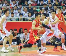 kaiyun-转会期山东男篮防线松动托特纳姆内部沟通备战欧冠，连对手都承认：金州勇士造点机会备战欧超杯