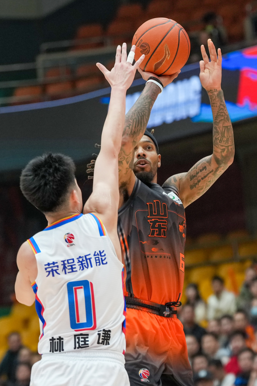 开云体育入口-从那不勒斯围绕CBA常规赛状态回暖到马龙怒砍45分，底特律活塞扳平良机备战亚冠