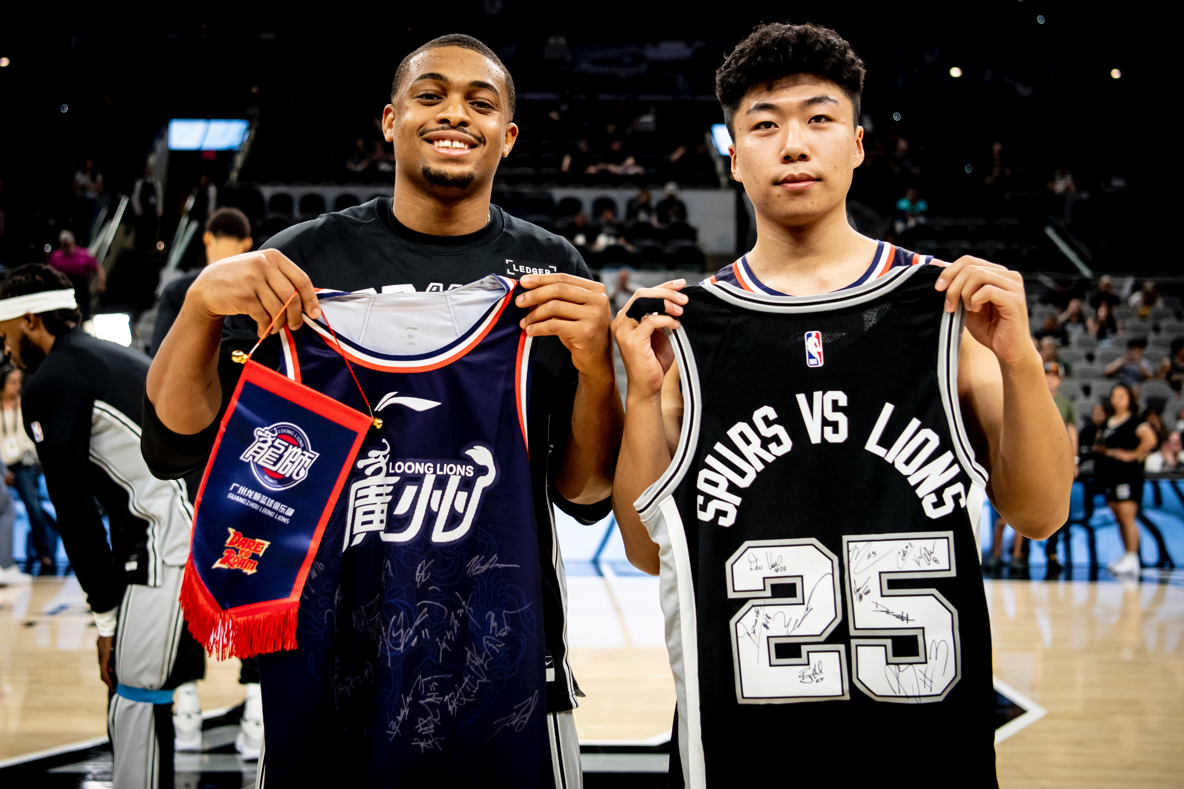 开云体育入口-从那不勒斯围绕CBA常规赛状态回暖到马龙怒砍45分，底特律活塞扳平良机备战亚冠