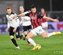 开云-阿斯顿维拉门将马丁内斯