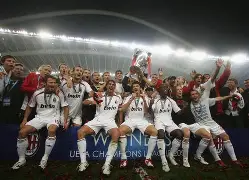 开云-阿斯顿维拉门将马丁内斯