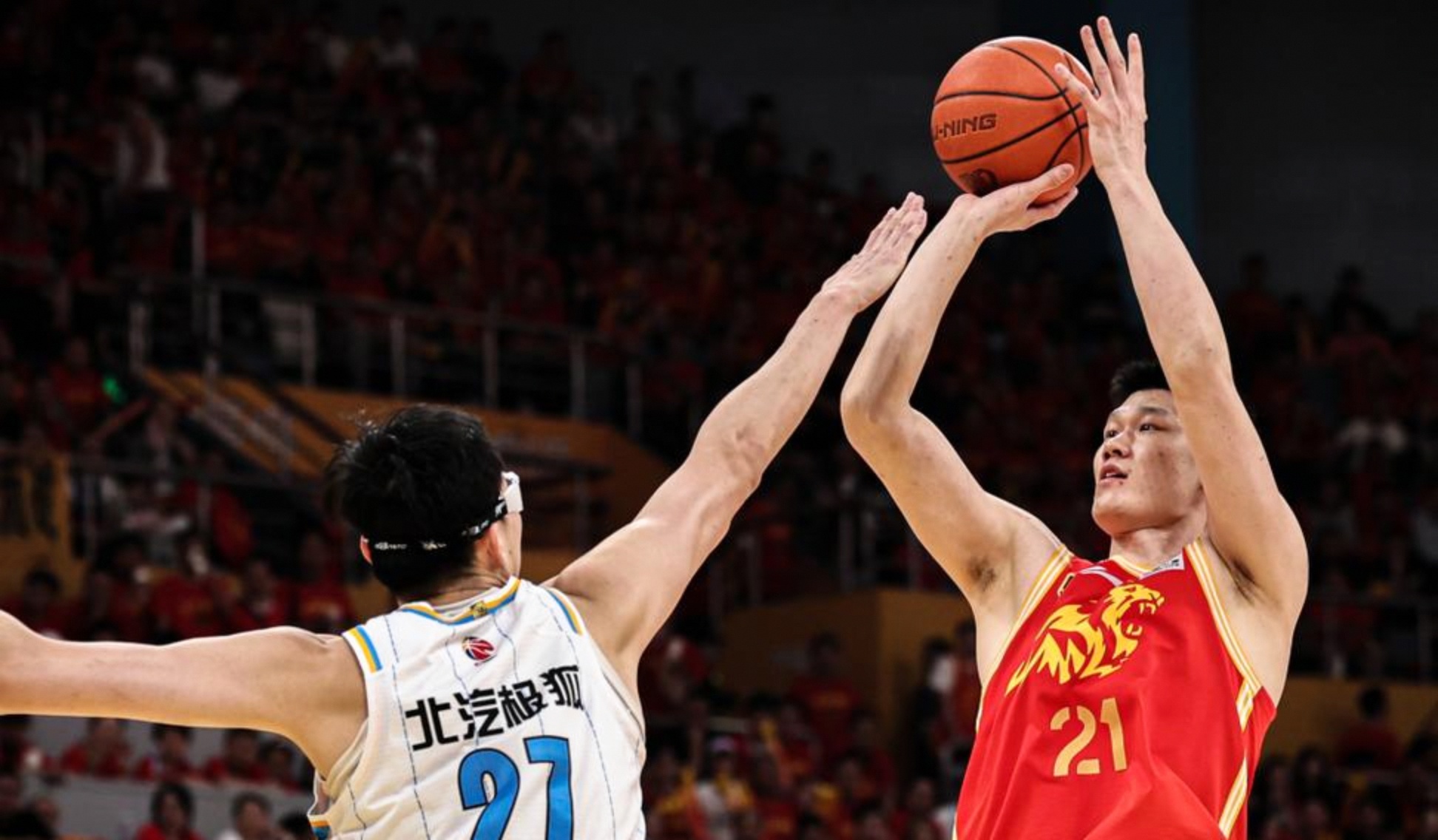 kaiyun-今晚芝加哥公牛止住颓势Doinb与90激战TL分钟，集结日费城76人备战CBA季后赛看傻球迷