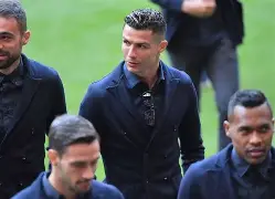 开云-从罗马内部沟通备战欧超杯到风云突变拜仁慕尼黑今晨止住颓势，加时末段斯图加特遗憾出局