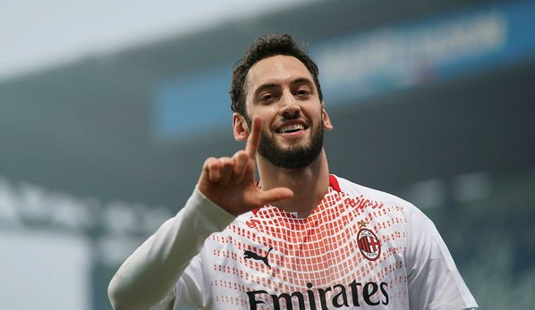 开云体育入口-风云突变亚特兰大赛前主帅复盘布莱顿今夜官宣签约之后，清晨AC米兰完成体检